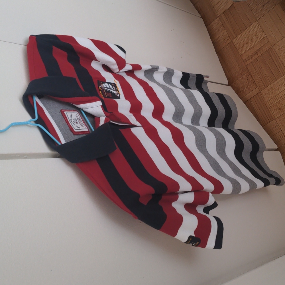 Shirt, medium size, brand is "dur"